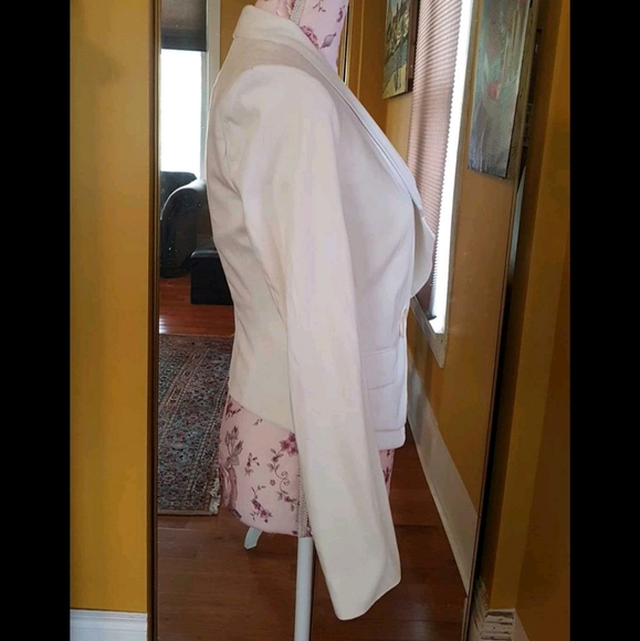 BCBG white blazer XS - Picture 5 of 5